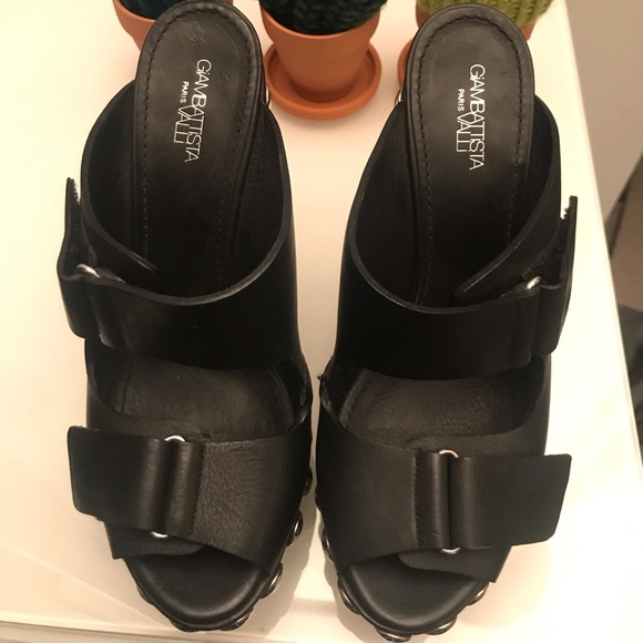 Giambattista Valli Black leather wedges 37 NWT - Picture 2 of 6